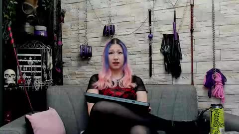 Miss Kazia online show from November 10, 3:33 pm