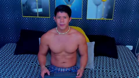 Snapshot of kazuya_nakamura chatting on April 19, 7:38 pm kazuya online show from April 19, 7:38 pm