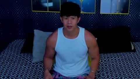 Snapshot of kazuya_nakamura chatting on April 24, 9:39 pm kazuya online show from April 24, 9:39 pm