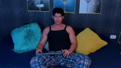 Snapshot of kazuya_nakamura chatting on July 13, 5:32 am kazuya online show from July 13, 5:32 am