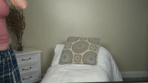 EliandKylie online show from December 9, 3:18 am