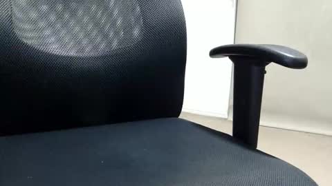 Snapshot of kcufehtohw chatting on February 21, 8:15 am kcufehtohw online show from February 21, 8:15 am