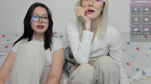 Seb Polly Roxy Jonny online show from December 16, 9:03 am