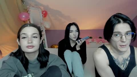 Seb Polly Roxy Jonny online show from January 16, 8:11 am