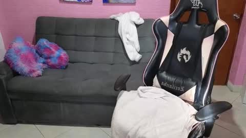 Snapshot of keeiity_moon chatting on February 24, 8:40 pm keeiity_moon online show from February 24, 8:40 pm