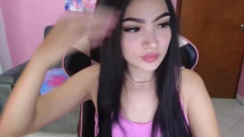 Snapshot of keeiity_moon chatting on February 25, 7:12 pm keeiity_moon online show from February 25, 7:12 pm