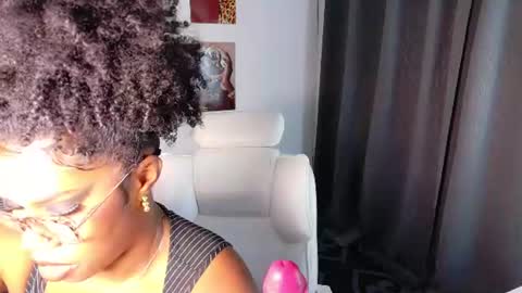 Kehlannis online show from July 15, 6:46 pm