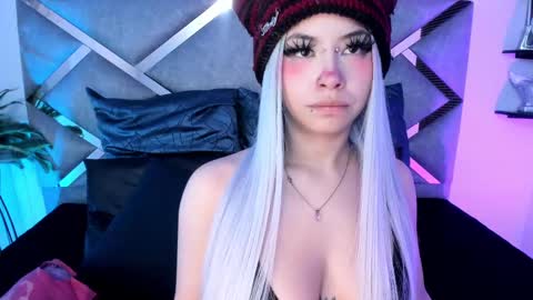 Keidy Monday to Saturday from 200 pm to 810pm  UTC-5 Colombia Time online show from September 29, 7:08 pm