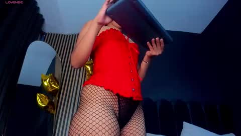 Snapshot of keila_fg chatting on October 9, 7:23 pm keila online show from October 9, 7:23 pm