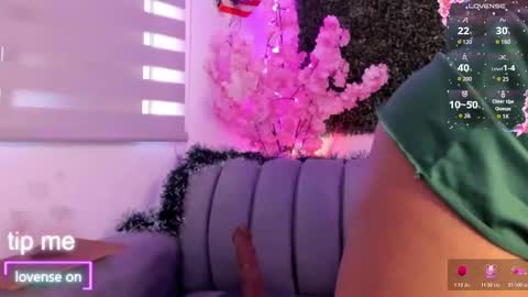 naty online show from December 18, 1:39 pm