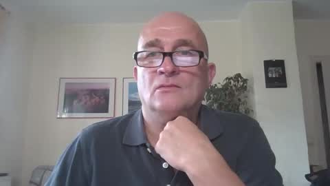 Snapshot of keilie1 chatting on October 12, 10:03 am keilie1 online show from October 12, 10:03 am