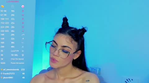 Snapshot of keily_brox chatting on December 18, 9:04 am Keily brox online show from December 18, 9:04 am