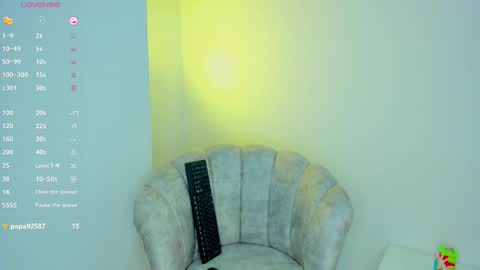 Snapshot of keily_brox chatting on January 5, 9:37 am Keily brox online show from January 5, 9:37 am