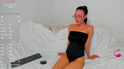 Snapshot of keily_brox chatting on March 7, 11:49 pm Keily brox online show from March 7, 11:49 pm