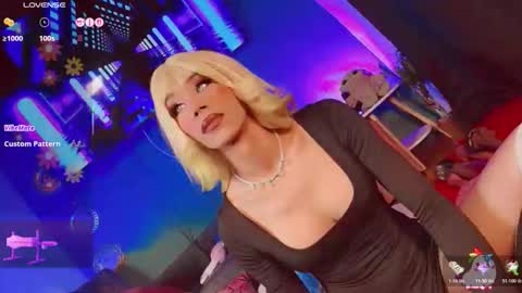 keilyss_ online show from March 22, 5:33 am