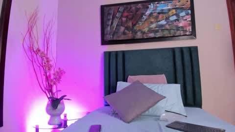 Keimy Wilde online show from February 20, 6:30 pm