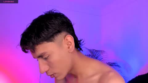 Alejandro Gonzalez online show from December 5, 3:26 am