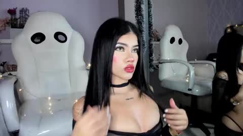 Snapshot of keira_angel_ chatting on December 4, 5:06 am Keira Angel online show from December 4, 5:06 am