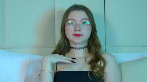 Keira online show from February 21, 10:37 pm