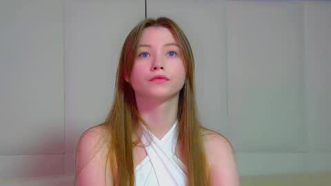 Keira online show from October 7, 6:16 pm