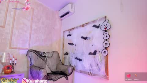 keirahartz online show from October 28, 3:43 am