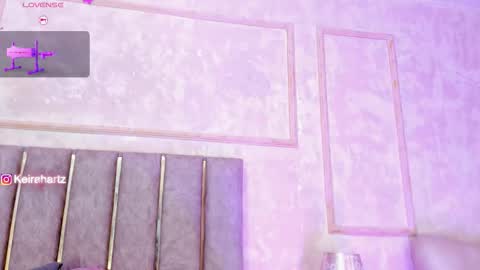 keirahartz online show from December 18, 3:45 am