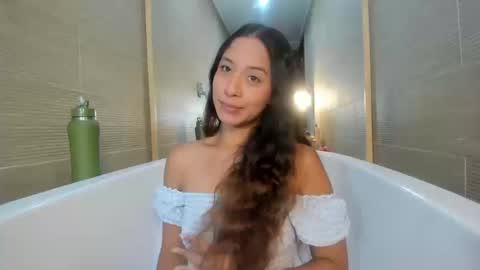 keiry_gonzalez11_aws online show from September 11, 12:00 am