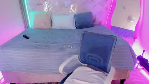 Snapshot of keisy_2 chatting on April 17, 1:58 pm Keisy online show from April 17, 1:58 pm