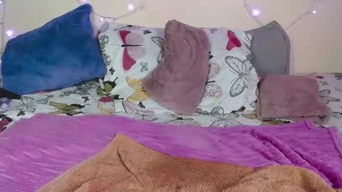 Snapshot of keisy_x chatting on January 31, 8:01 pm karo online show from January 31, 8:01 pm