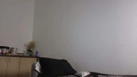 Snapshot of keithcozart1337 chatting on December 17, 5:24 am Mark online show from December 17, 5:24 am