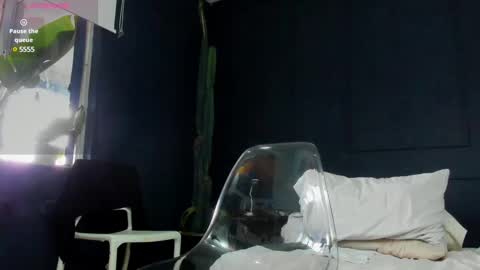 Keith  online show from December 15, 9:20 pm