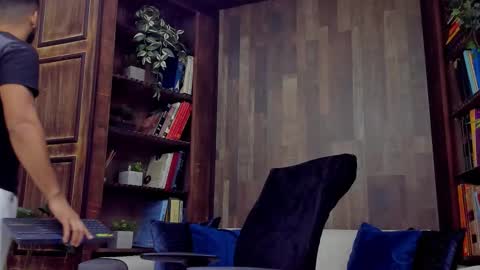 Keith  online show from January 6, 12:09 pm