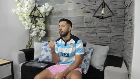 Keith  online show from January 7, 11:45 am