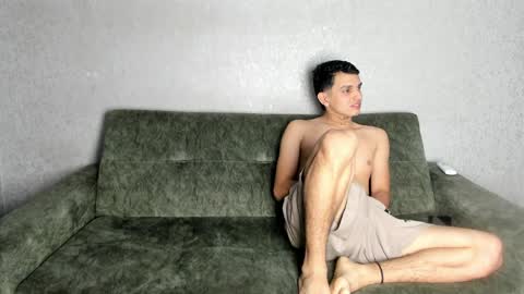 VALENTINA-18  NIKOLAI-19 -SEBAS-19 online show from March 28, 3:06 am