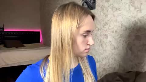 Snapshot of kelisipe chatting on November 18, 8:08 am Sylvia online show from November 18, 8:08 am