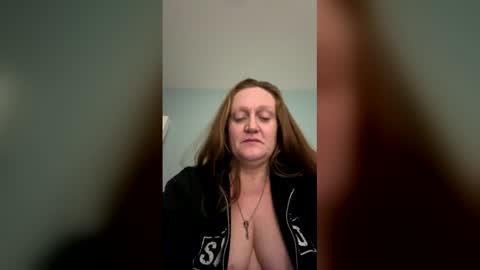 kellilyn1081187 online show from March 27, 1:22 am