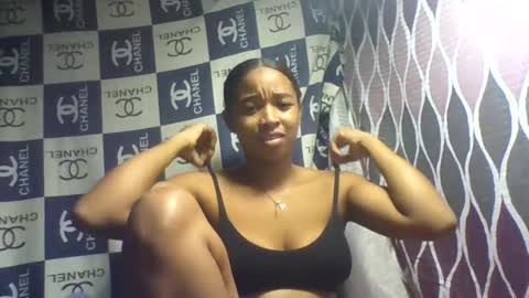 kelly0069 online show from June 11, 6:50 pm