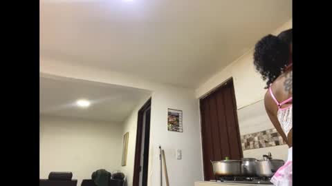 kelly__thomson online show from January 25, 1:32 am