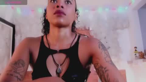 kelly__thomson online show from February 1, 7:23 pm