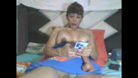 Snapshot of kelly_alisset chatting on March 21, 5:45 am kelly_alisset online show from March 21, 5:45 am