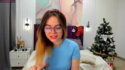 Kelly online show from December 22, 1:12 am