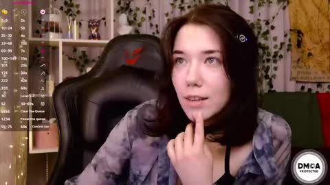 Snapshot of kelly_fooxx chatting on February 19, 12:01 pm Kelly online show from February 19, 12:01 pm