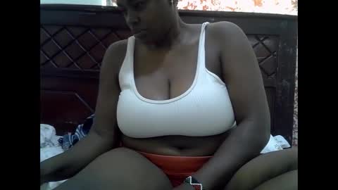 kelly_jones9 online show from May 17, 11:06 am