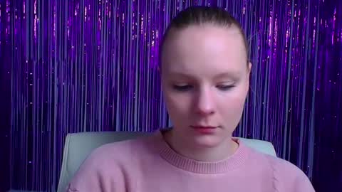 Kelly online show from September 27, 5:23 am