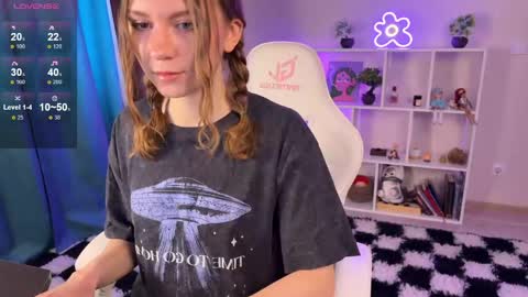 Kelly online show from April 26, 8:12 am