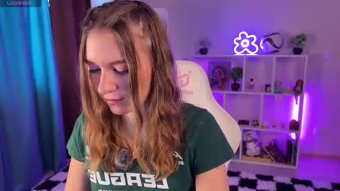 Kelly online show from July 19, 8:07 am