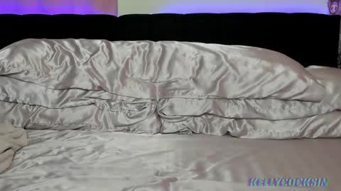 Kelly Cocksin online show from April 27, 12:52 am