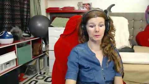 kelly online show from January 9, 7:08 pm