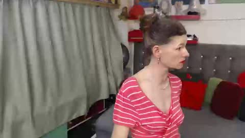 Snapshot of kellynumber chatting on April 14, 10:05 pm kelly online show from April 14, 10:05 pm