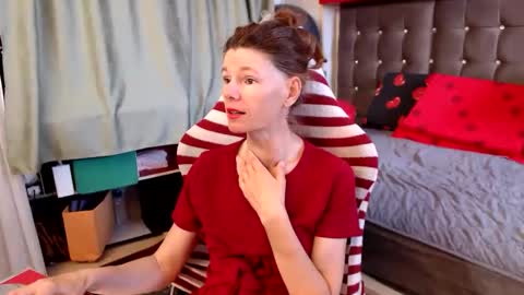Snapshot of kellynumber chatting on May 2, 1:05 pm kelly online show from May 2, 1:05 pm